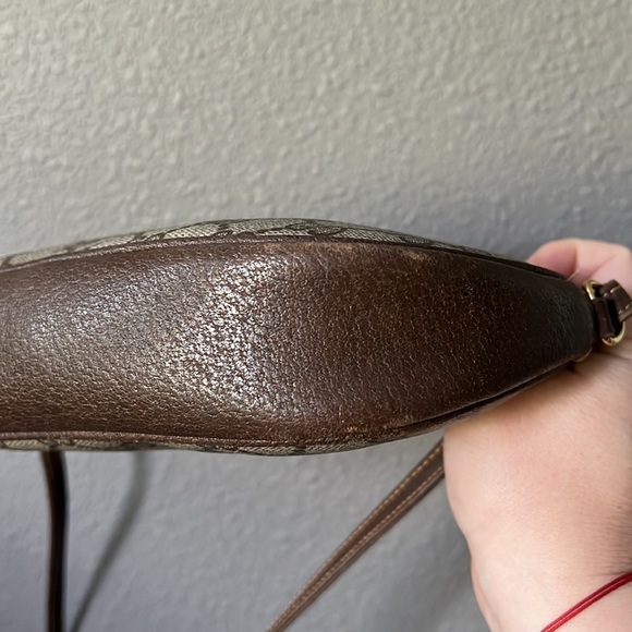 Authentic Gucci Vintage Interlocking G - Picture 7 of 15